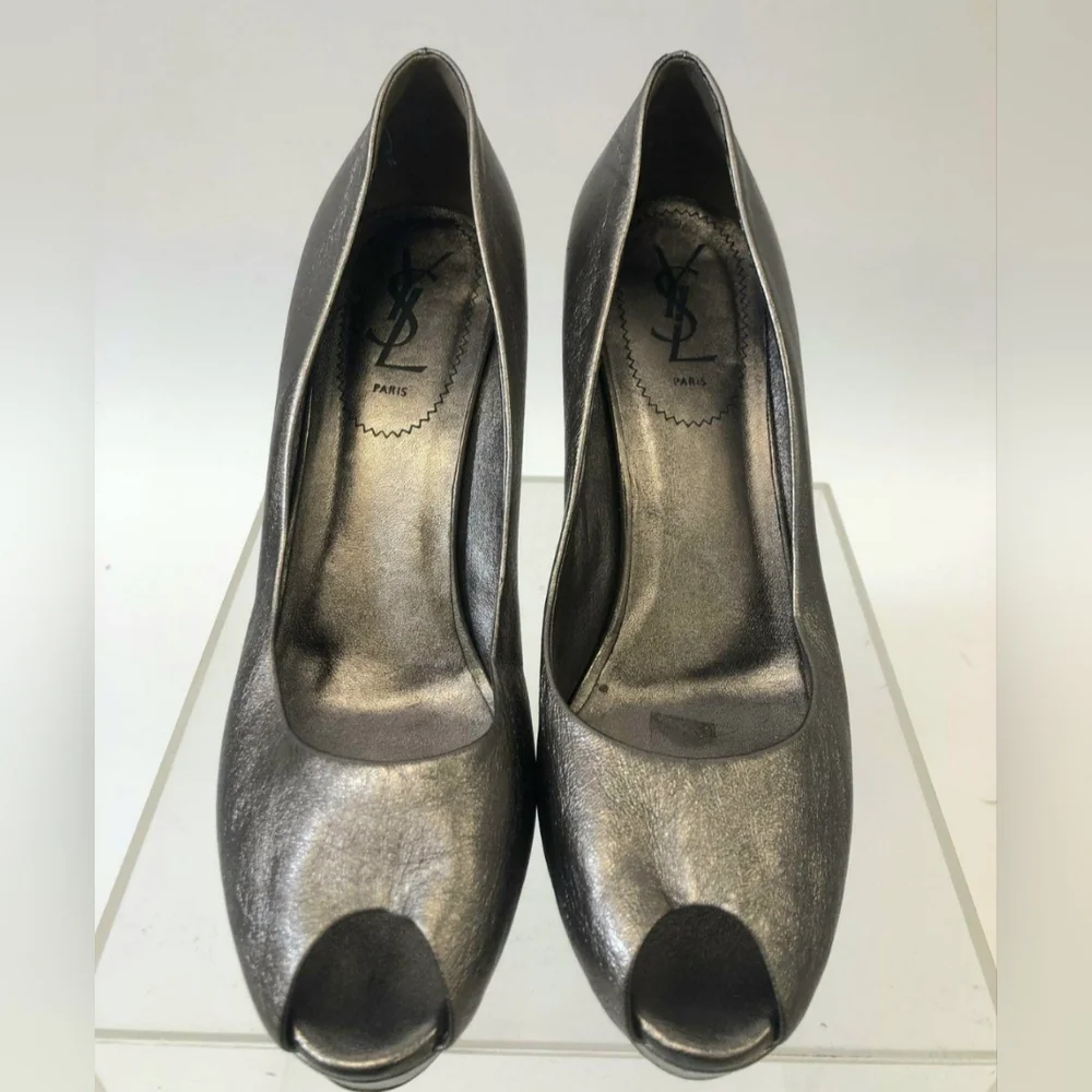 YSL Gold Pumps - Picture 13 of 16